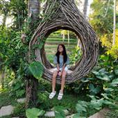 NỮ H